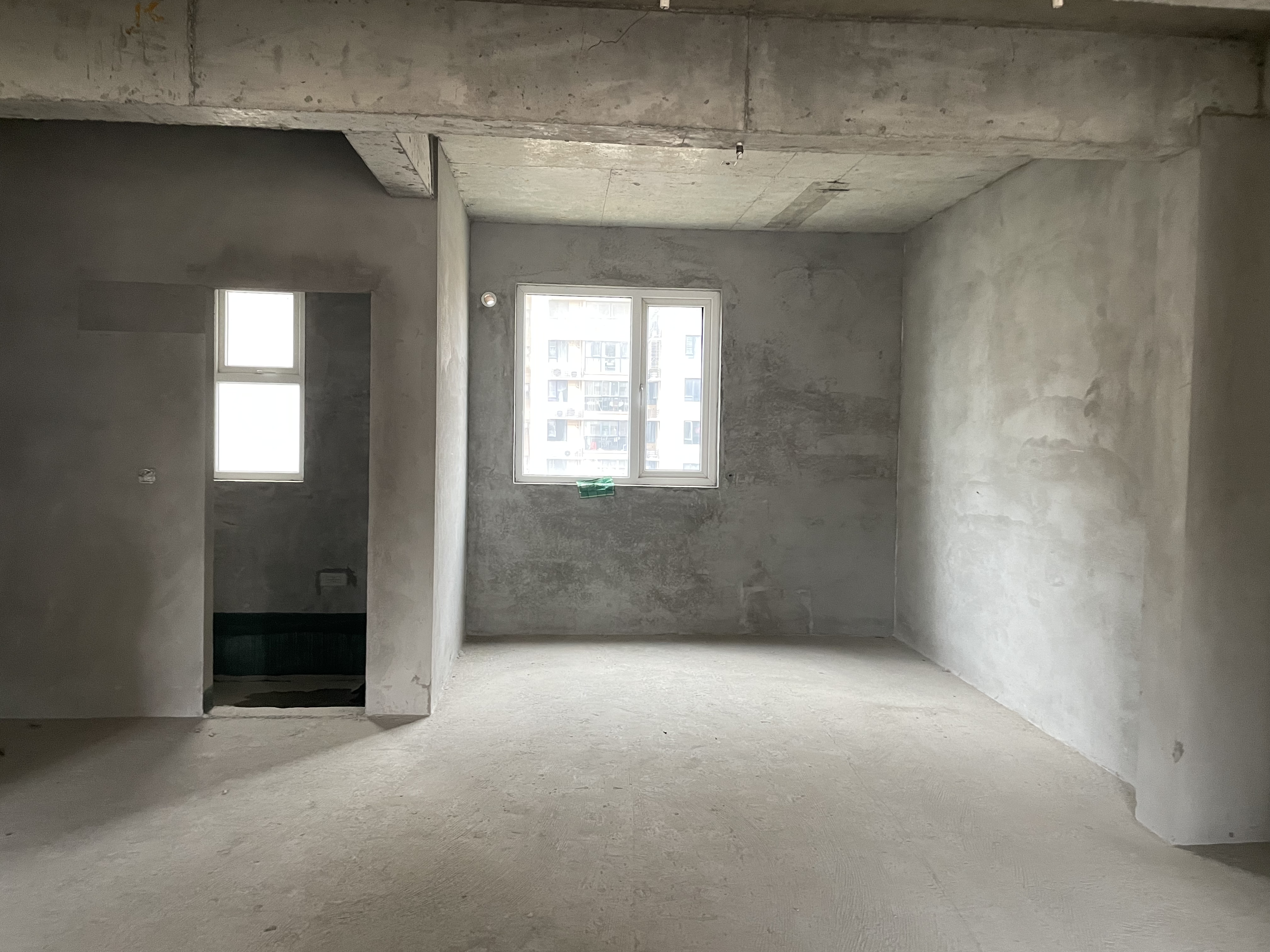 满庭春192平大平层毛坯湖景房没有不喜欢的道理带车位