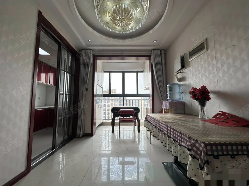 380，降价了，捡漏，翰林公馆，精装4房2厅2卫，单价3846，老证，诚心出售