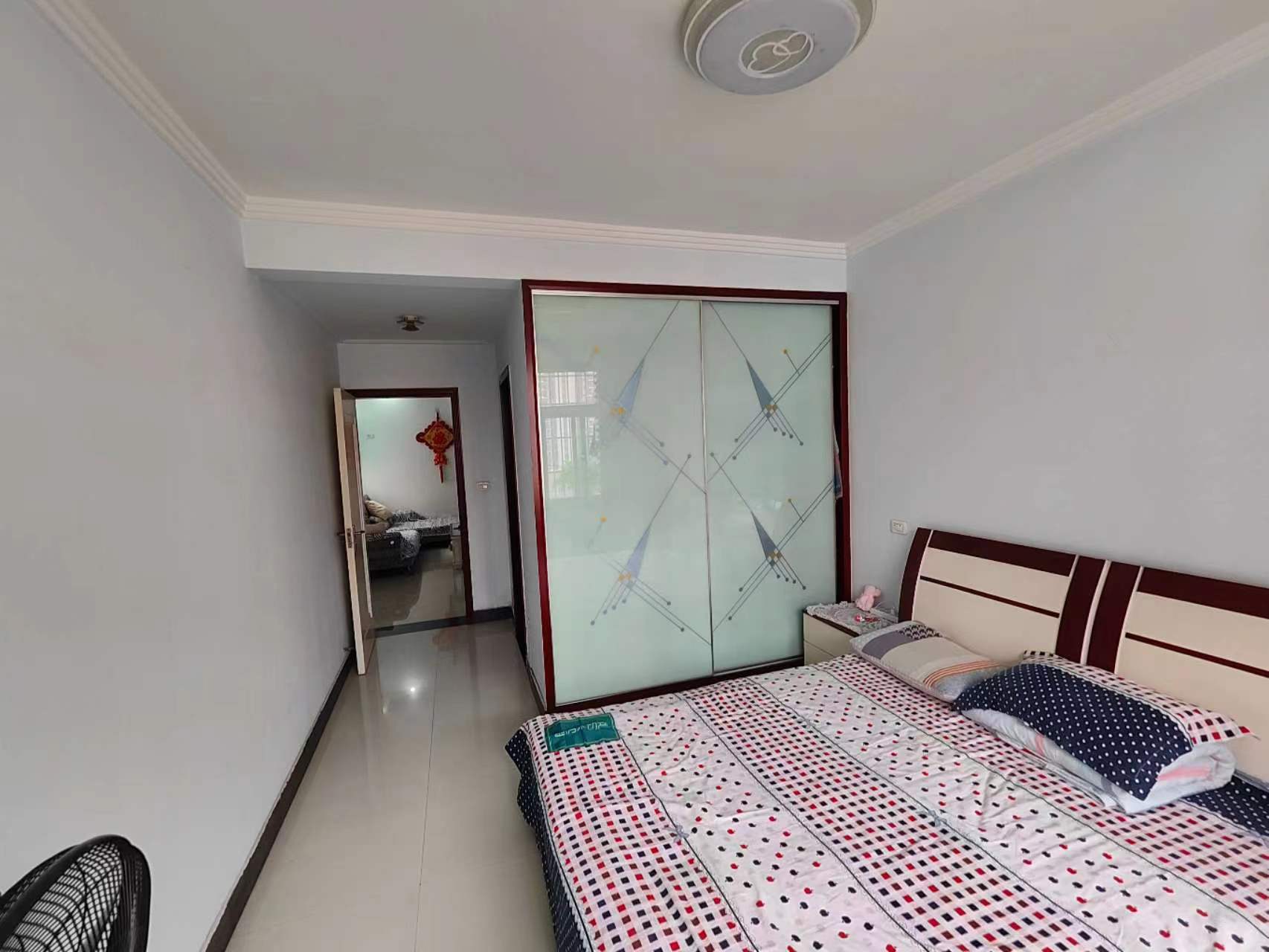 武商附近好房子，长虹花园精装大三房业主诚意出售，家电齐全拎包入住