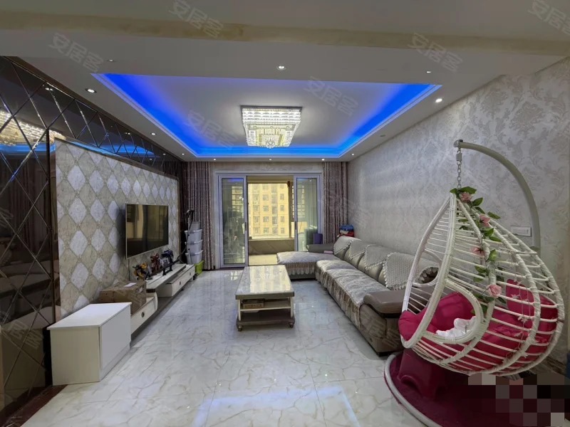 捡漏，急卖， 城南元泰，边户，三中门口，电梯精装3房2卫，证满二