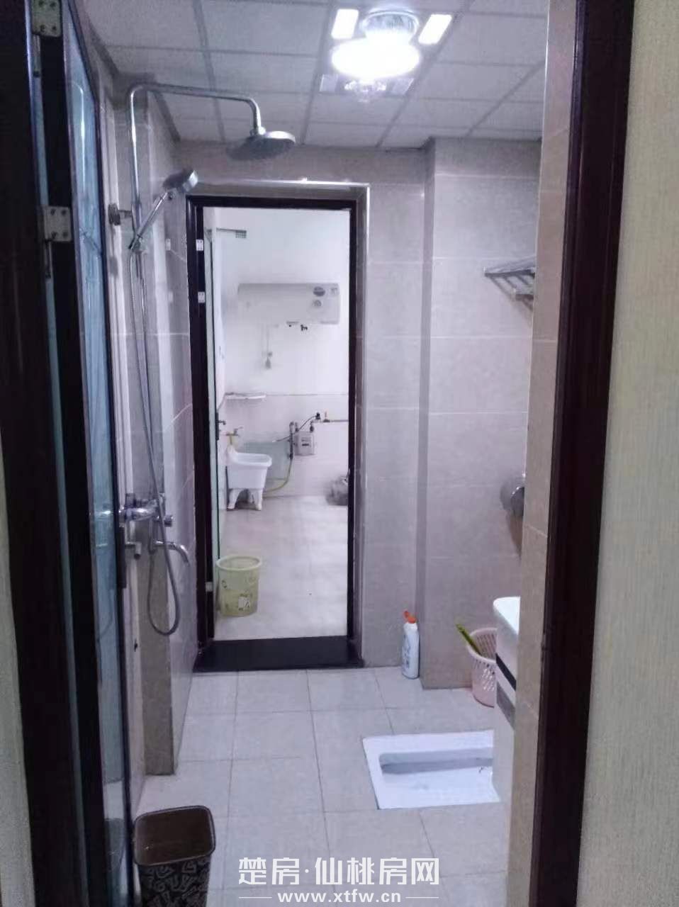 精装修大房，家电齐全，可拎包入住