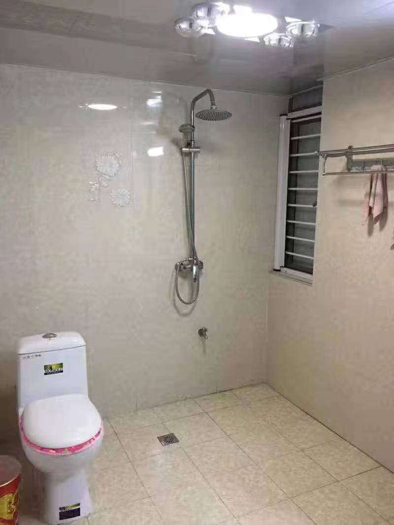 城南好房6字开头138平精装大三房