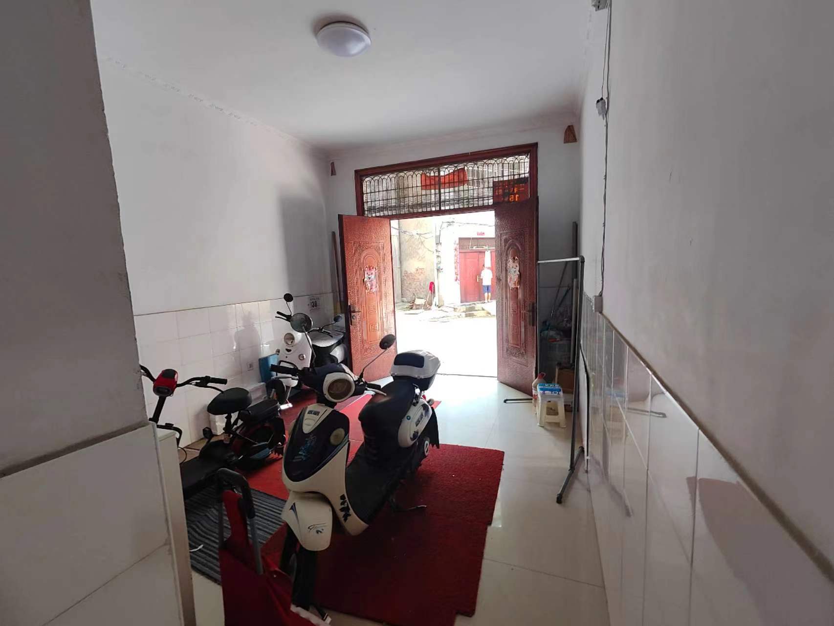 价格真的是便宜啊，沃尔玛附近的两室一厅一厨一卫，看房方便