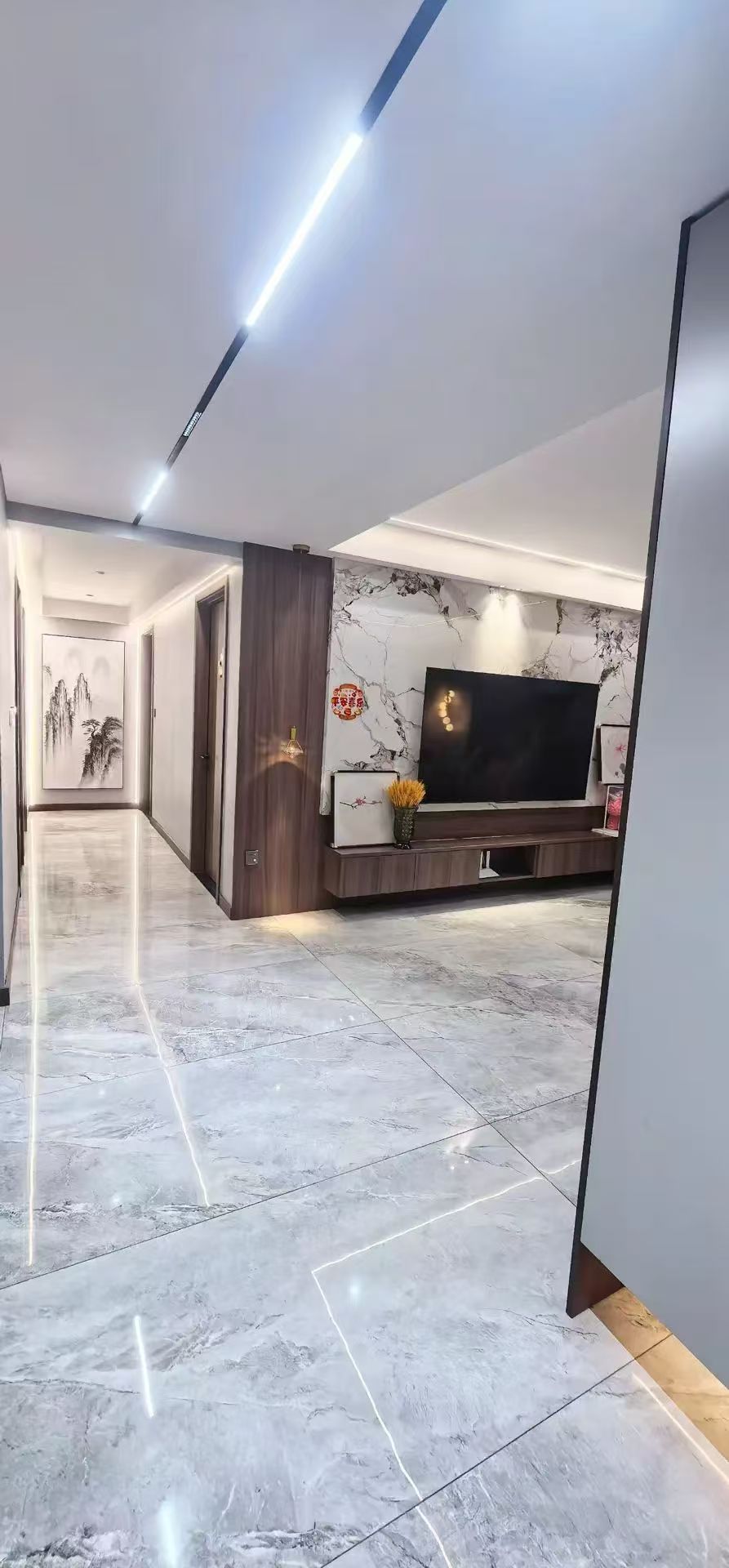 城南，翡冷翠边户，精装四房，全屋品牌家私，电梯好楼层，证满二