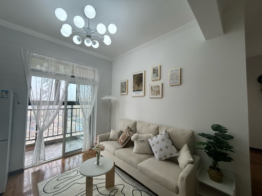 上苑一品2室2厅1卫 精装修 家具家电全配 优价出租