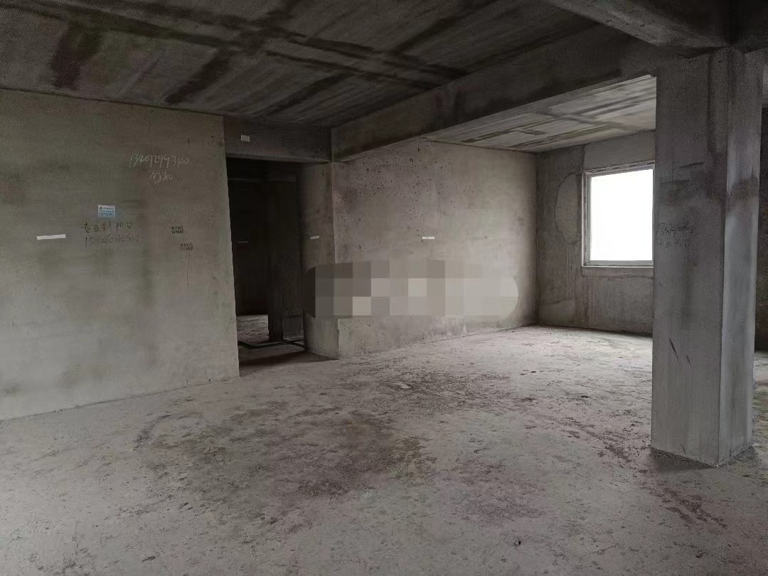 122，业主急售。仙桃一中对面，漫城林语，好楼层，好户型，单价4250一平