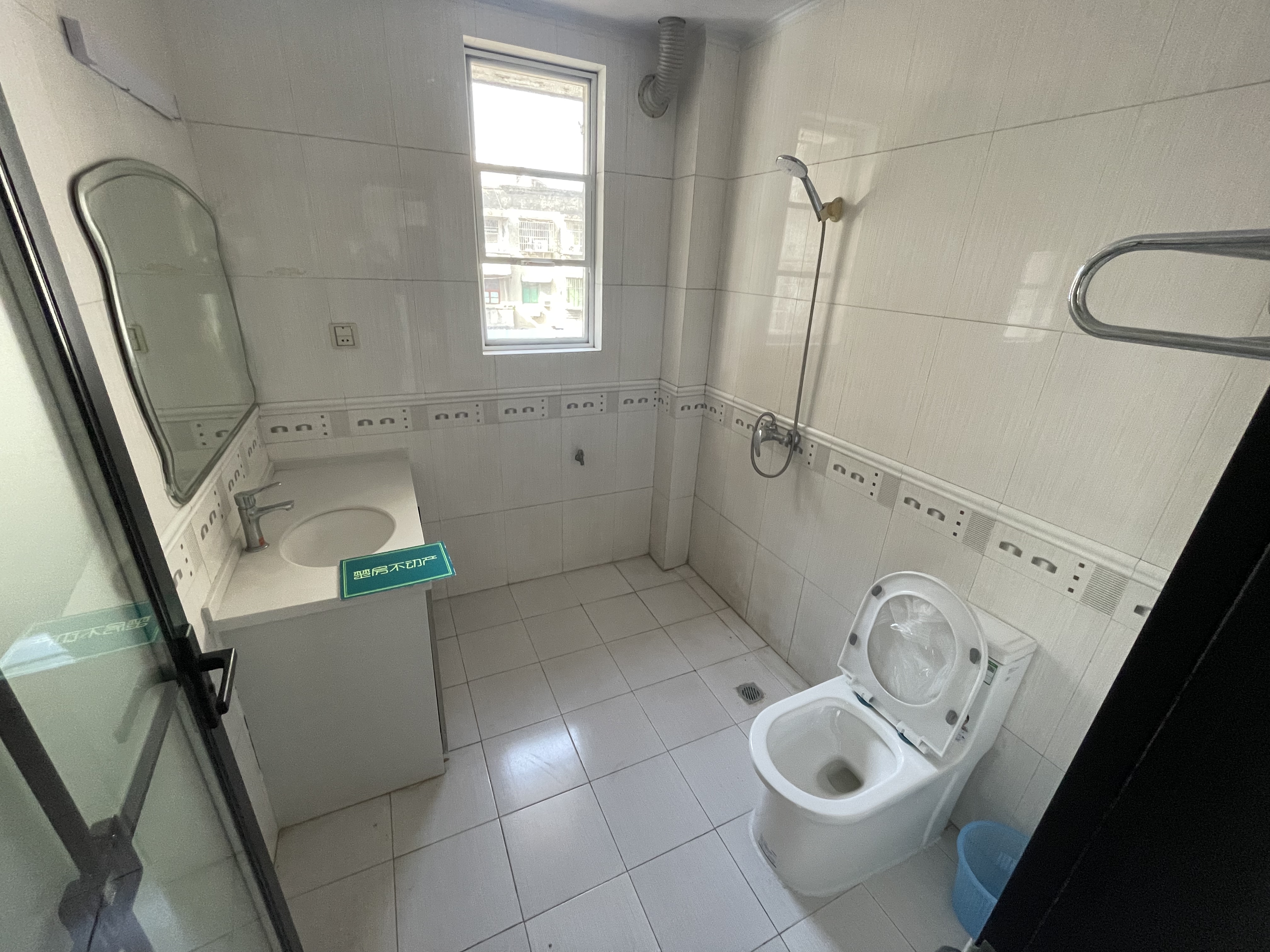 宏运名居老城区好小区环境好仙下河边房子采光充足大三房