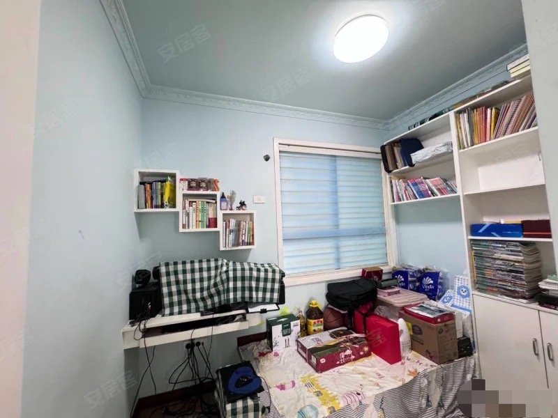 423，一中对面，，上苑一品，精装3房，边户，双阳台，满二，好楼层，看中价格在谈