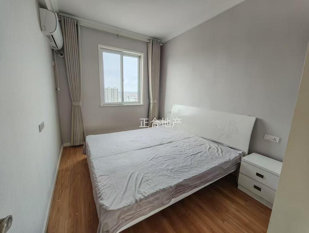 一中对面，翰林公馆，凤凰层边户，精装三室两厅两卫，证满两年，单价5090