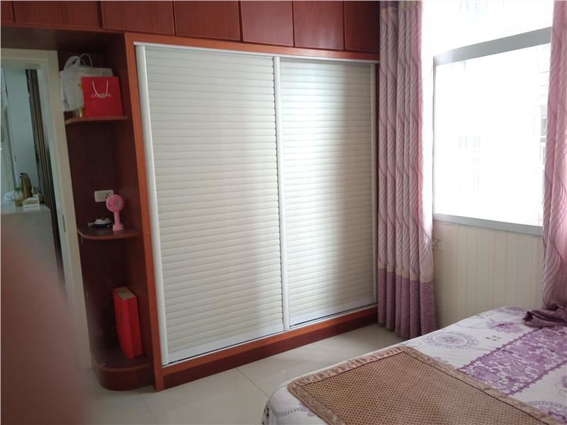 福星城附近城南步梯好楼层，装修成色新，证满两年，过户费低，看房方便