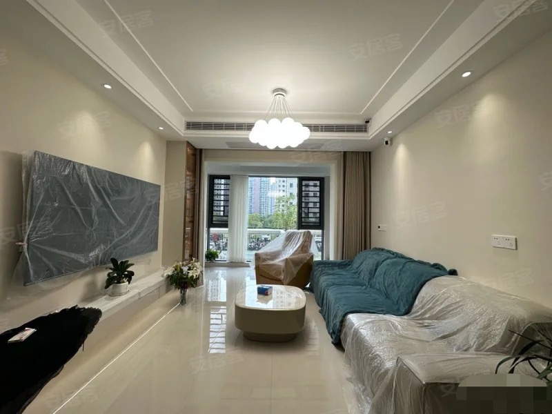 降价了，急售，城南，锦绣江山望府，全新装修三房，人车分流。拎包入住