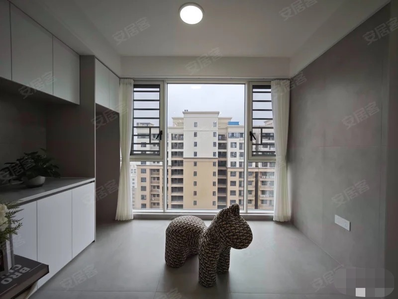 降价了，城南，沔‮天阳‬泽园，全新‮装精‬三‮两房‬卫，紧邻大‬学城，拎包入住