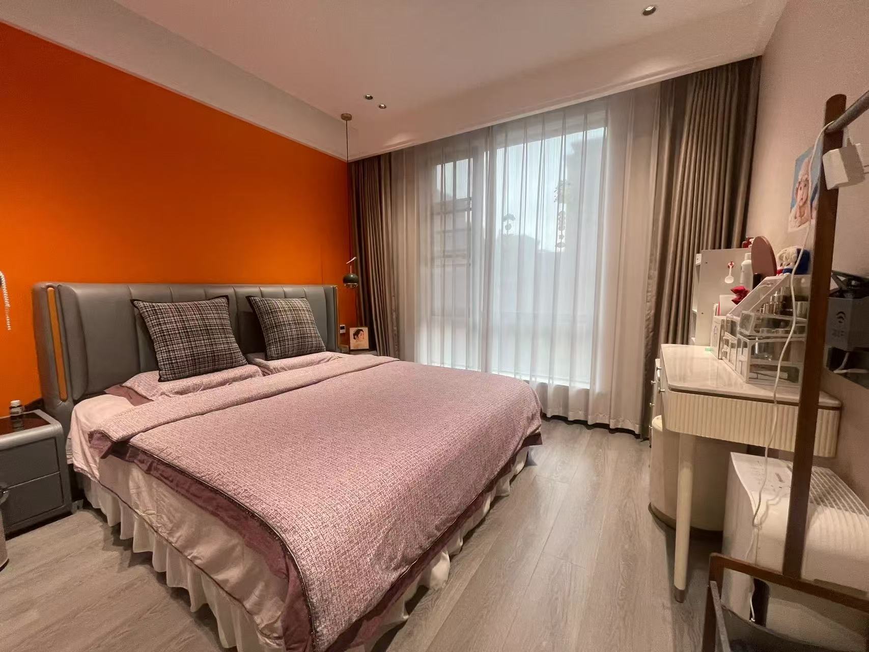 捡漏，绿地香格里拉，花园洋房，好楼层4楼，亏本出售，证满二