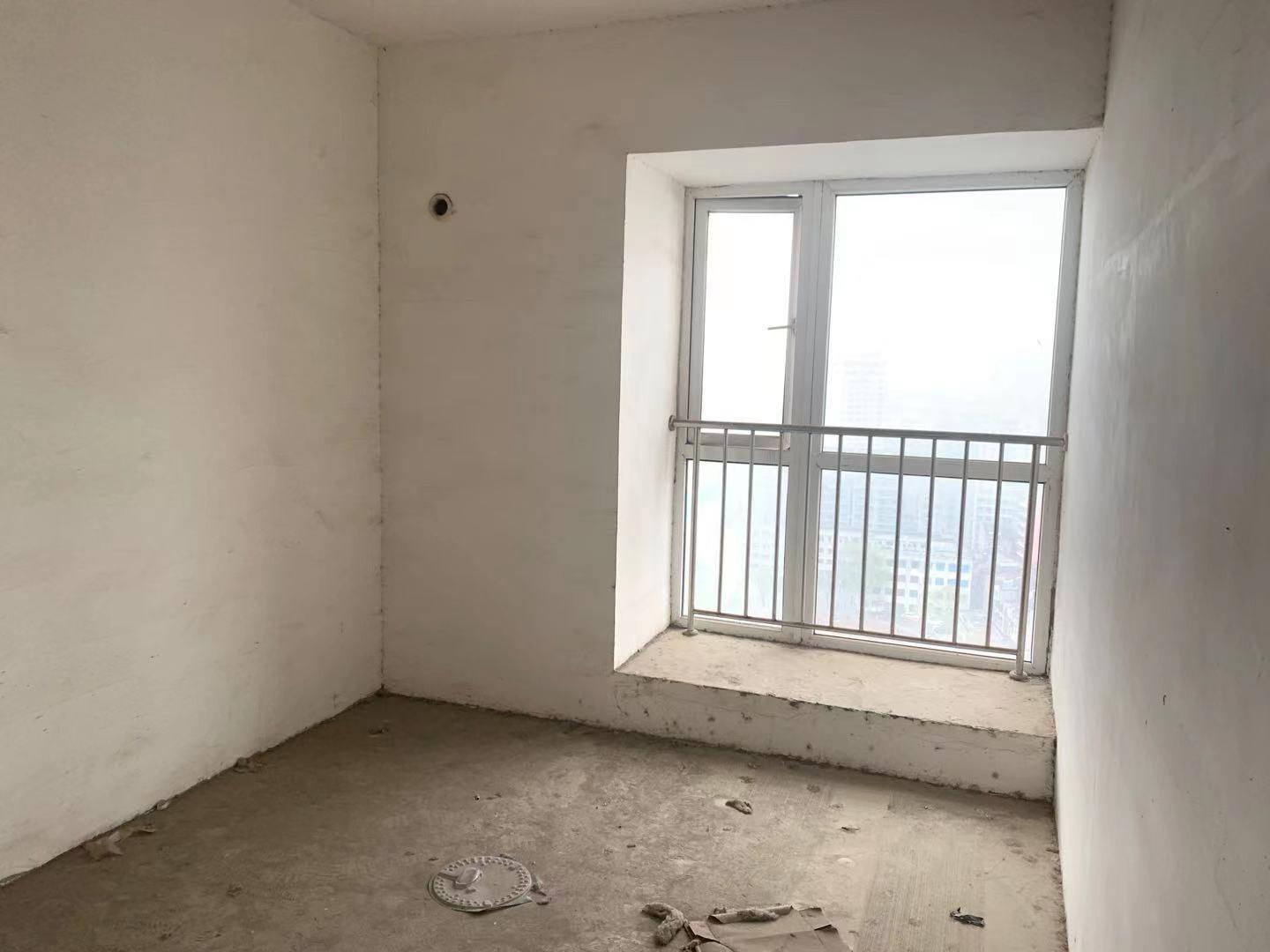 福星城大三房，看房方便