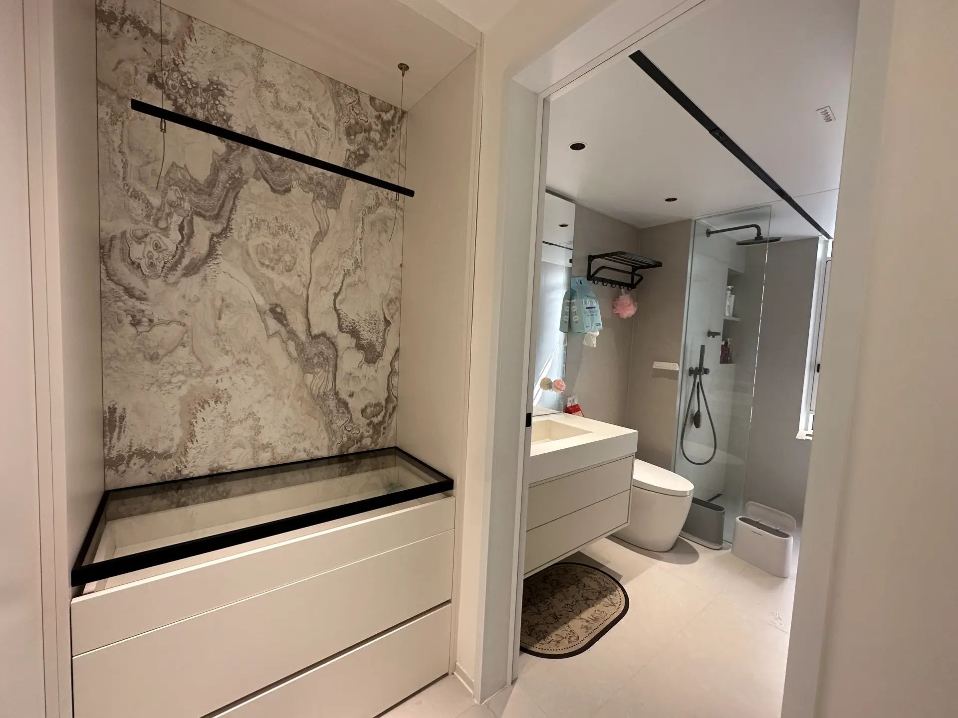 城南，蓝天花园，1梯1户，精装三房，好楼层，诚心出售