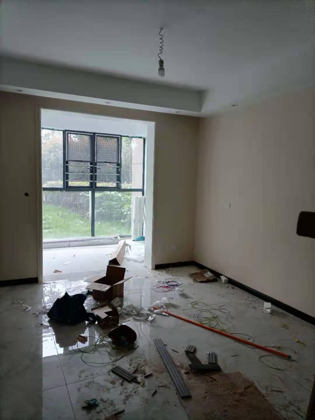 元泰未来城A区，证以下，新三中旁边环境好周边设施方便