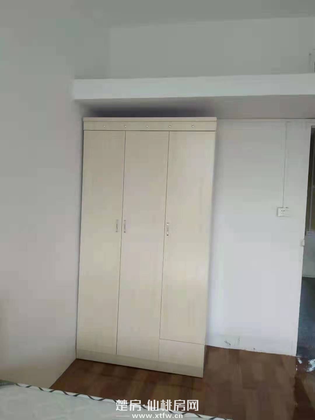 户型方正，正对面仙桃三中，陪伴孩子学习的好地方