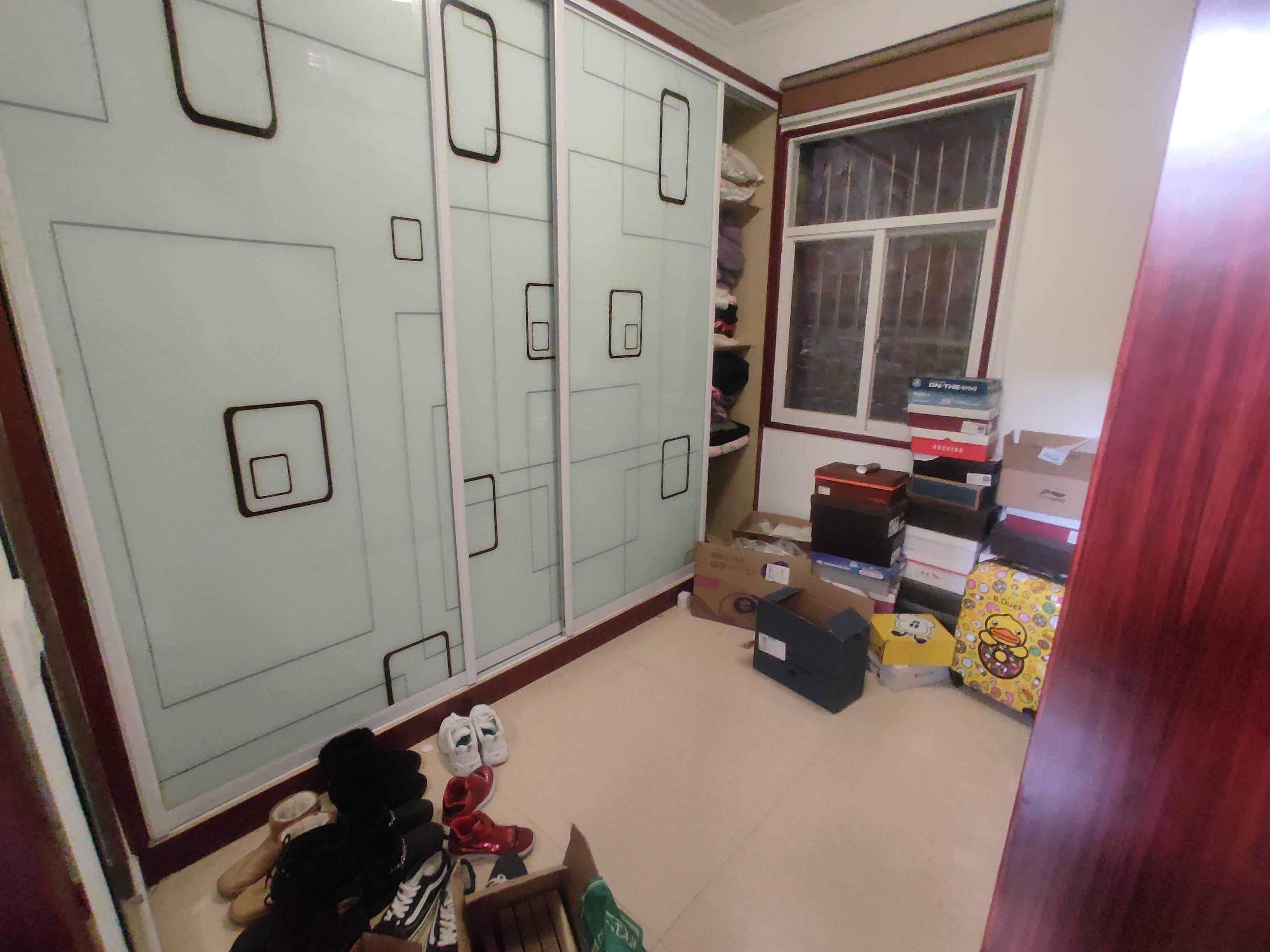 仙源學笑旁精装两干四层私房10个房间有出场诚意出售