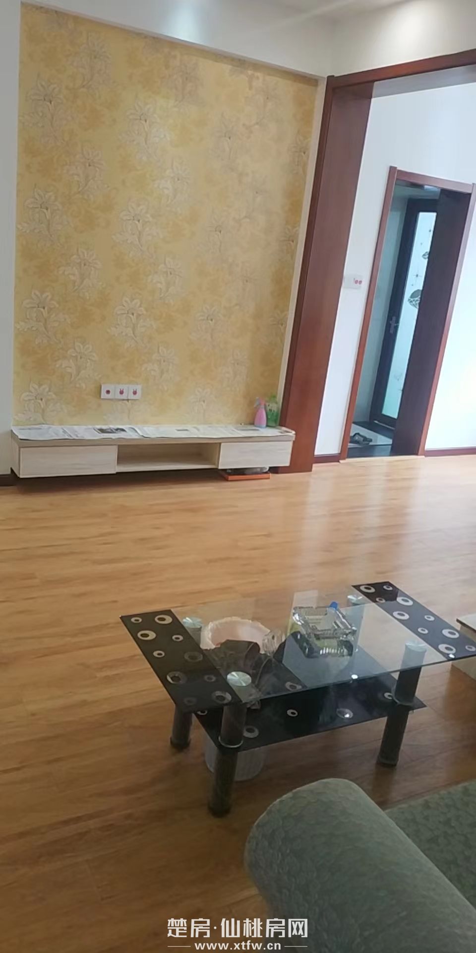 住房出租陪读小到初为佳，家电齐全，拧包入住