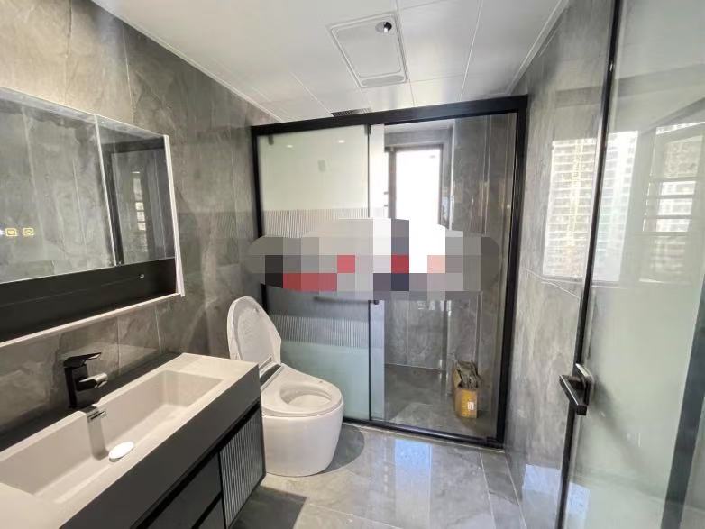 城南，领秀城，8楼边户，全新6300单价，精装三房，南北通透