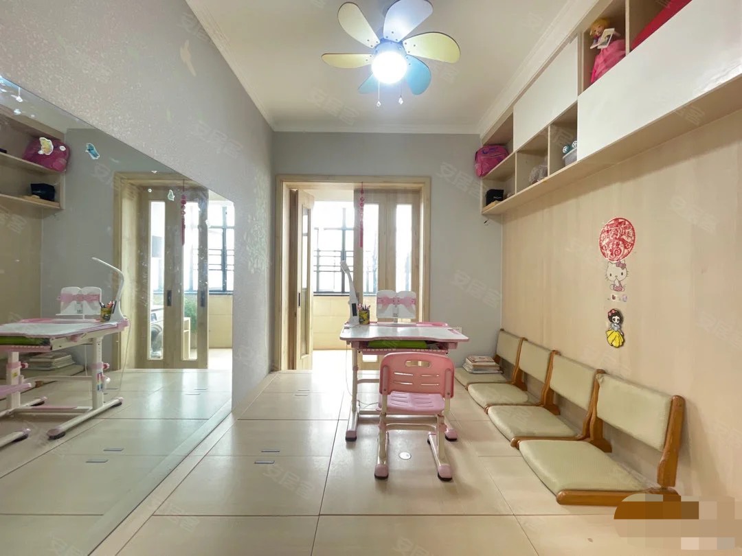 56，房东亏本出，电梯复式楼，降价急售！全屋硅藻泥➕中央空调捡漏好房