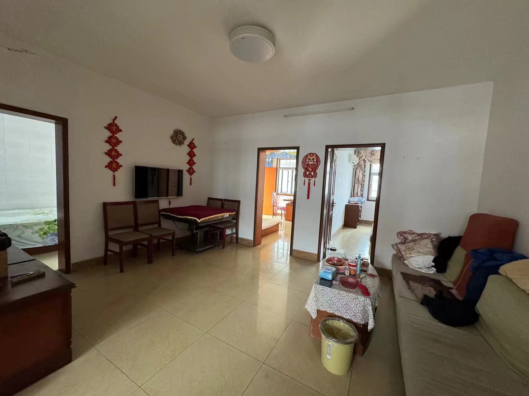 复州花园.精装三房.步梯5楼.看房方便