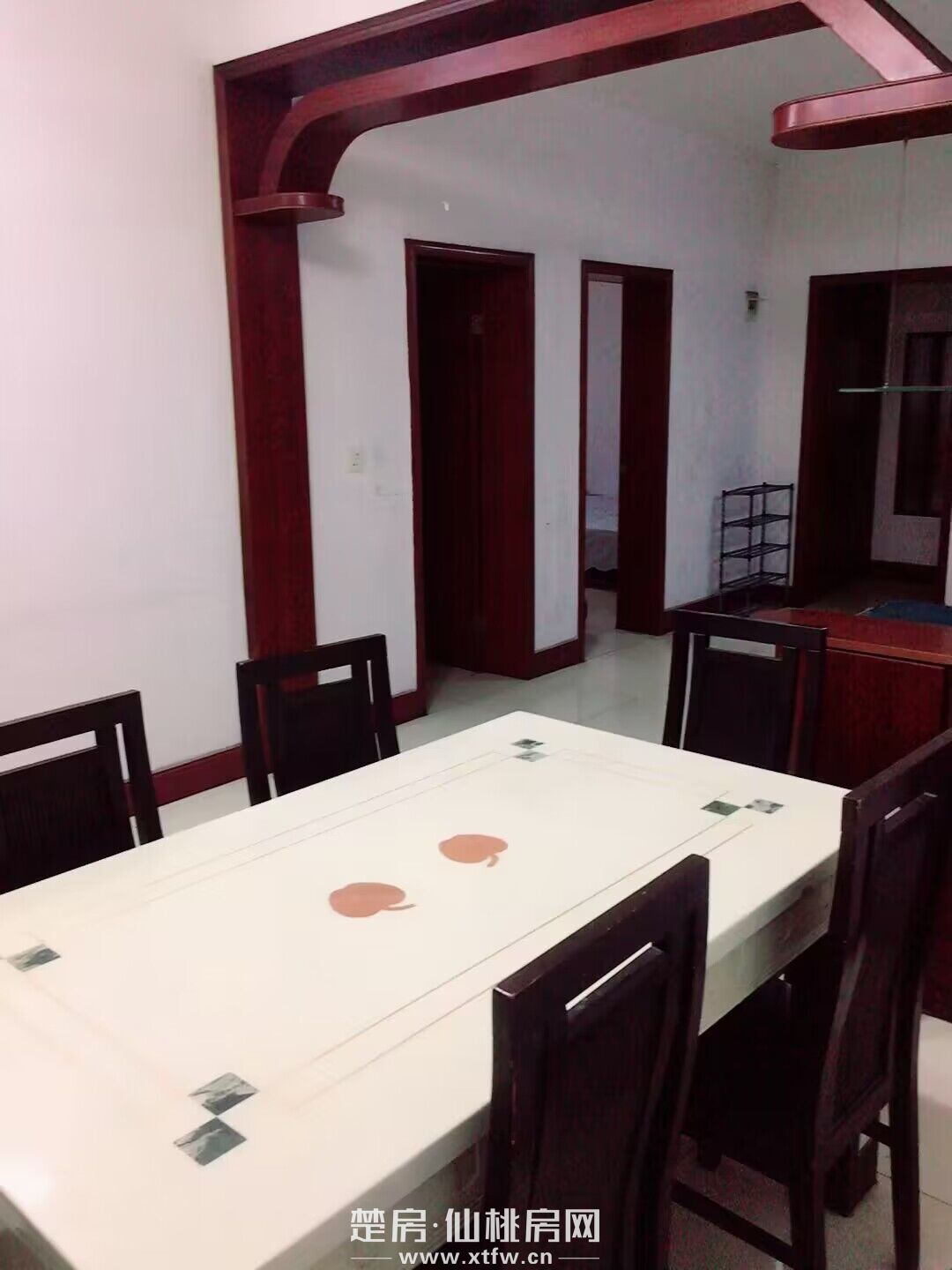 三面采光，安静舒适，工作上学便利