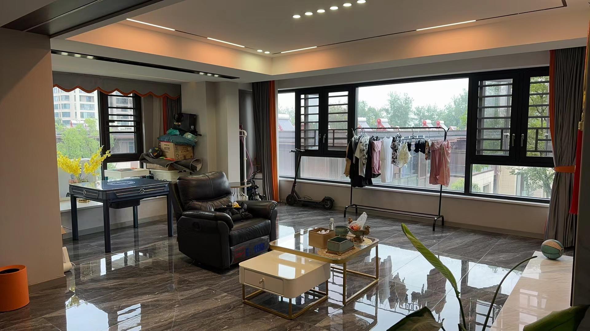 祥生 全新精装修 家具家电全配 拎包即住 居家的理想选择！