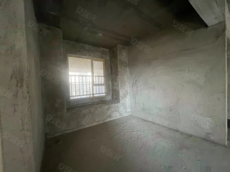 捡漏，新城名都，单价5300，毛坯三房，大阳台，亏本出售