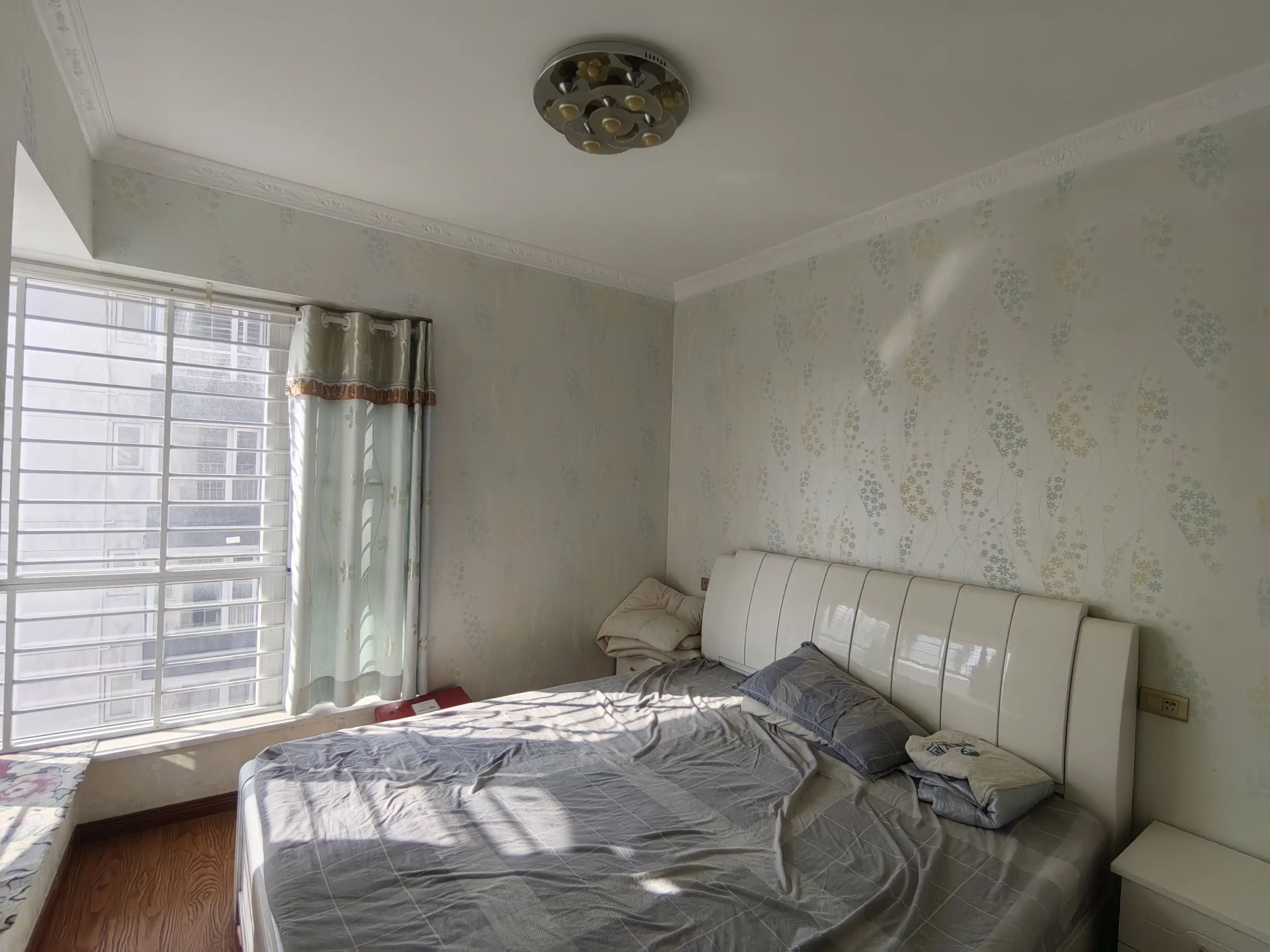 捡漏，武商附近，福星城，电梯好楼层，精装三房，南北通透，直接拎包入住，满五