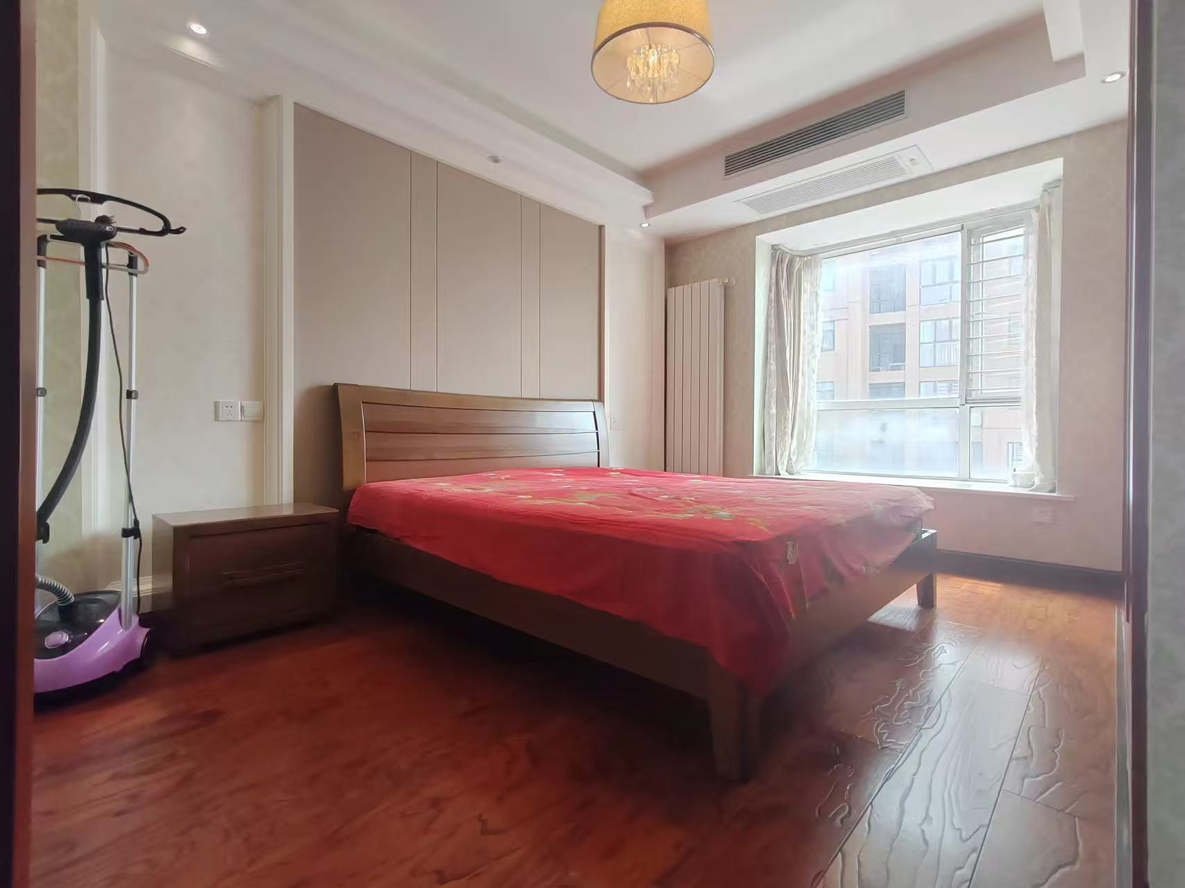 城南，紫金城，全屋品牌家具，带暖气片。单价4千多，好楼层，证满二