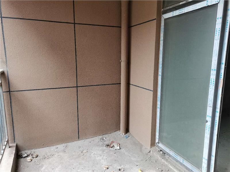 元泰未来城房东忍痛甩卖户型方正小区环境优雅诚意出售！