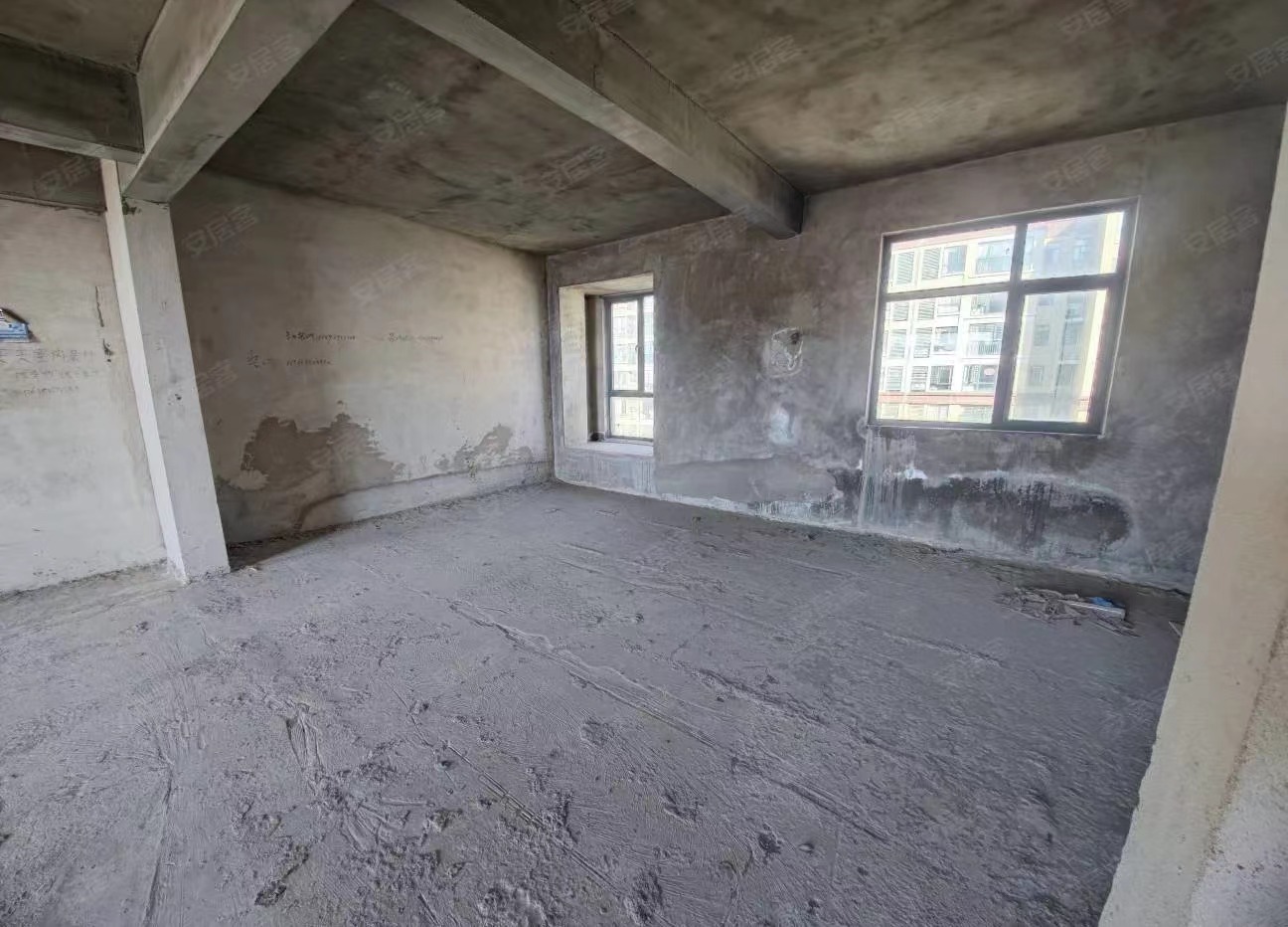 甩甩，城南新城壹号，毛坯单价4900，好楼层，南北双阳台，证满二，速度捡漏