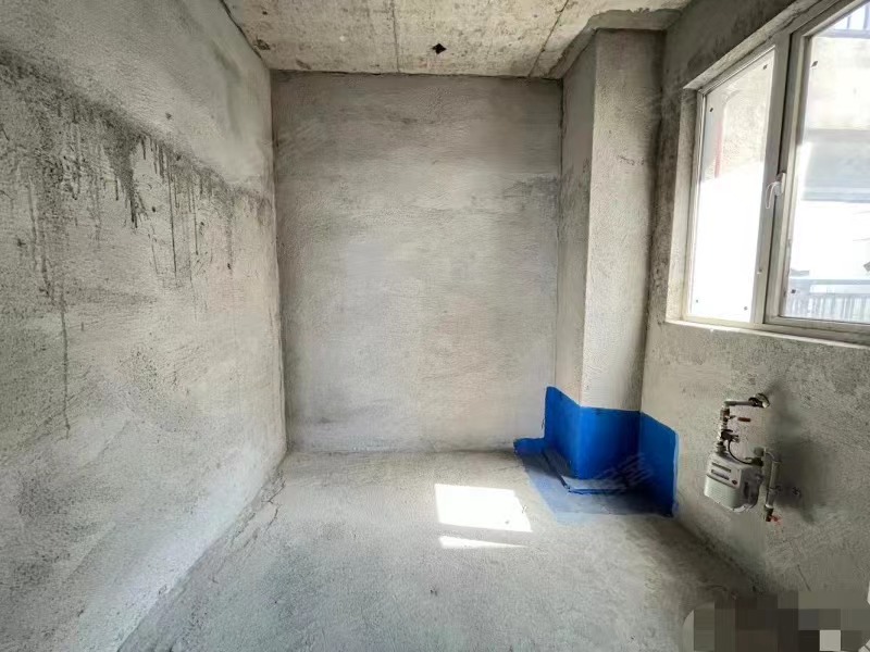 捡漏捡漏，降价了，城南，蓝天白云，单价5300，好楼层，视野采光好