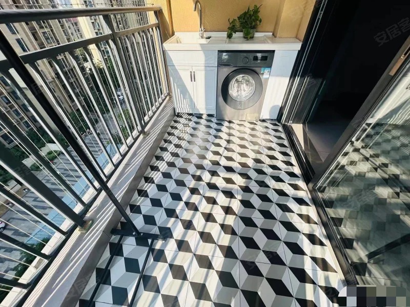 降价了，业主急售，城南，森林国际，电梯9楼，单价6500，双书包房就这一套，成色新，全屋中央空调