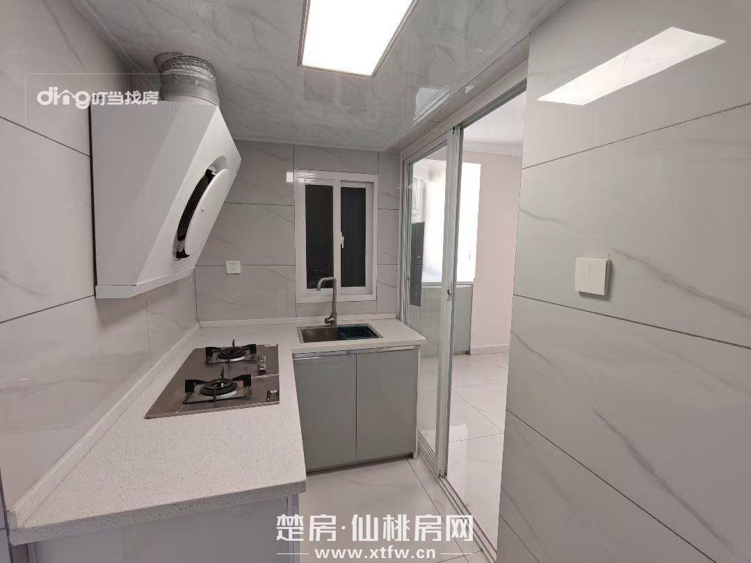 复式上下2层共140平精装24.8万