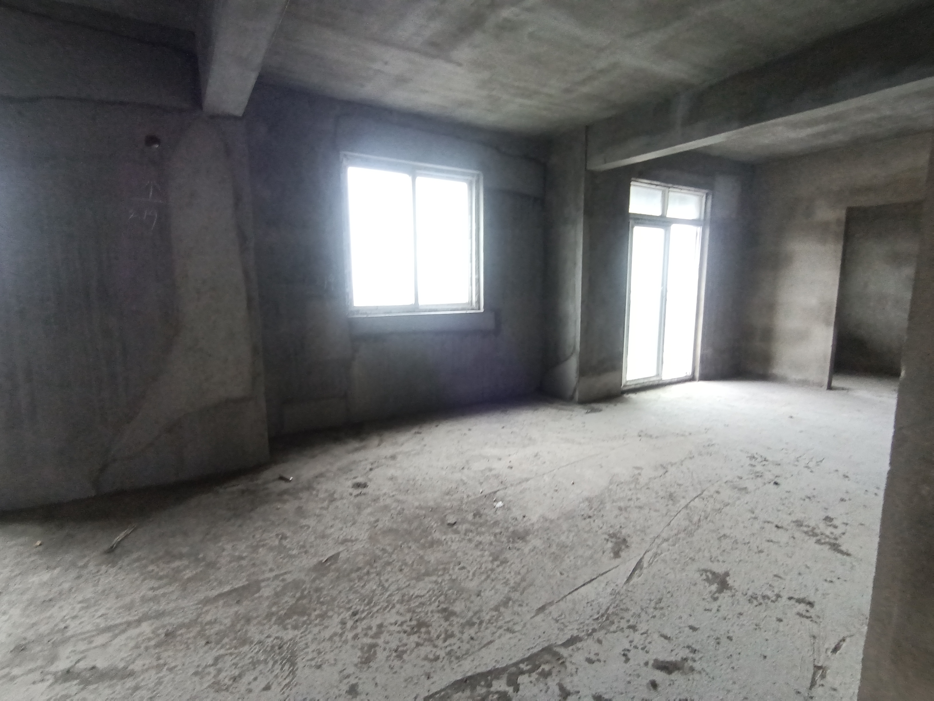 漫城林语毛坯四房南北双阳台采光好业主诚意卖