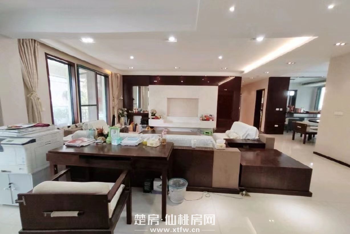 房东自卖 德政金园 194平 4室2厅3卫  步梯三楼（无地下室）