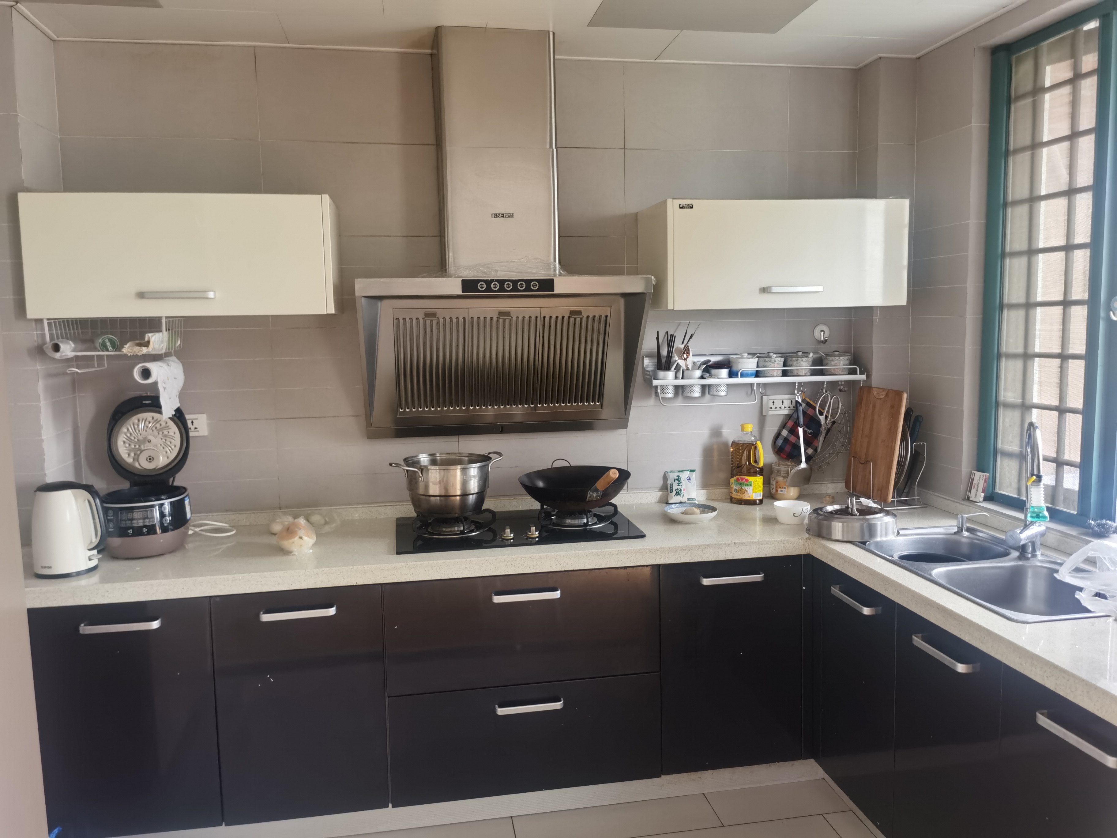 德政金园精装2室2厅1卫全屋实木地板