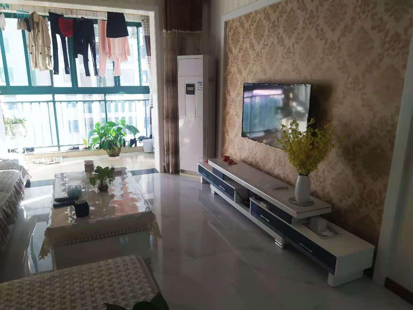 新城壹号3室2厅1卫100平79万新证