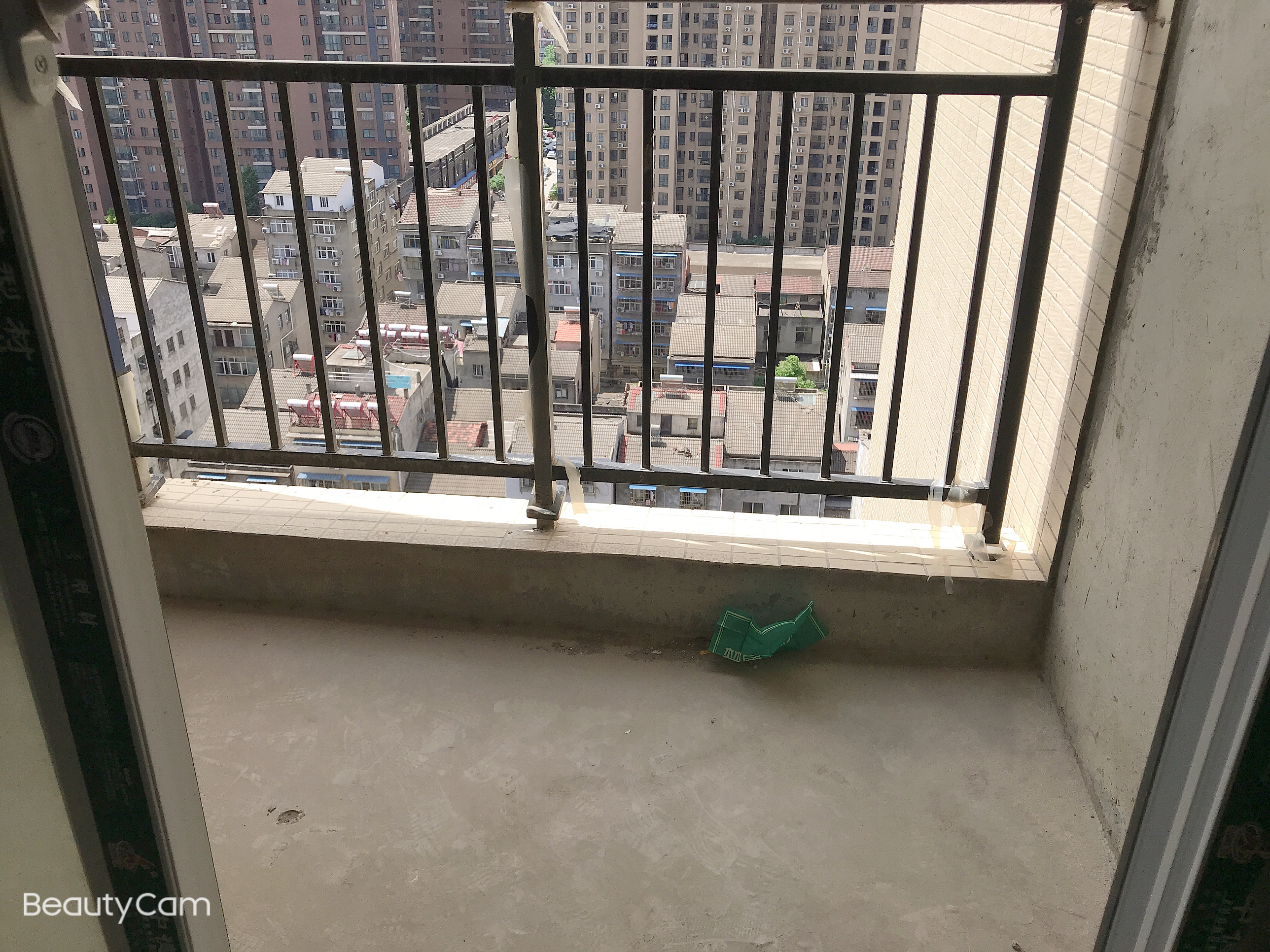 和合国际四期证满二三开间朝南毛坯两房电梯高层视野好看房方便