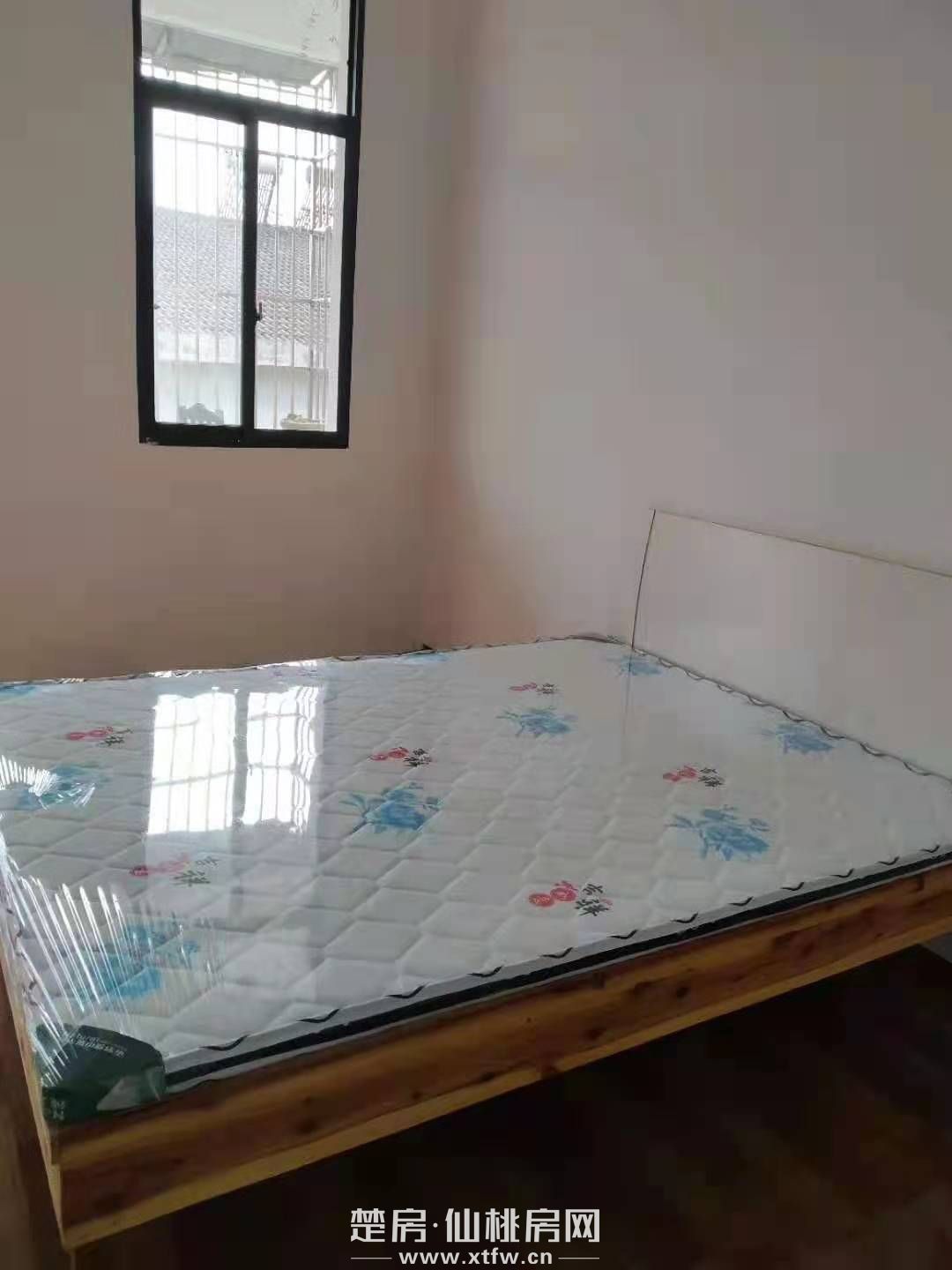 户型方正，正对面仙桃三中，陪伴孩子学习的好地方