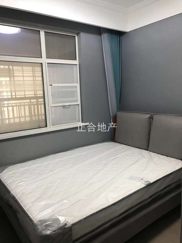 豪装豪装！！领秀城大三房，看中可谈~