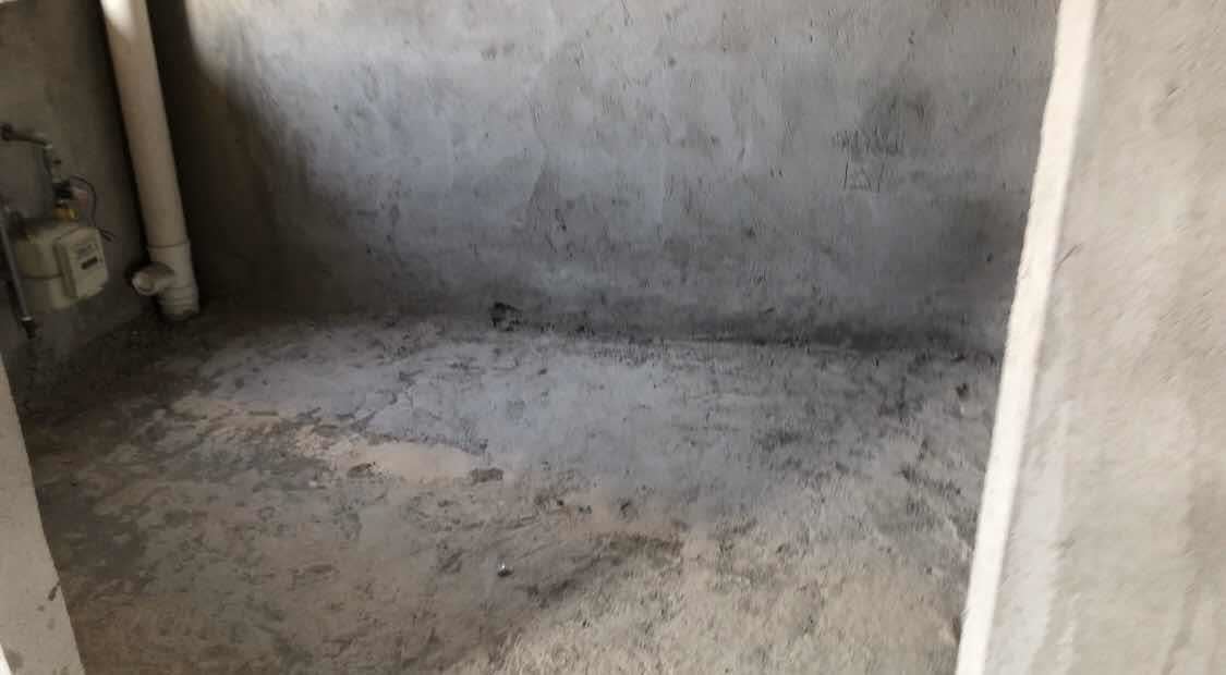 英伦名邸毛坯大3房，南北通透双阳台，电梯好楼层采光非常好