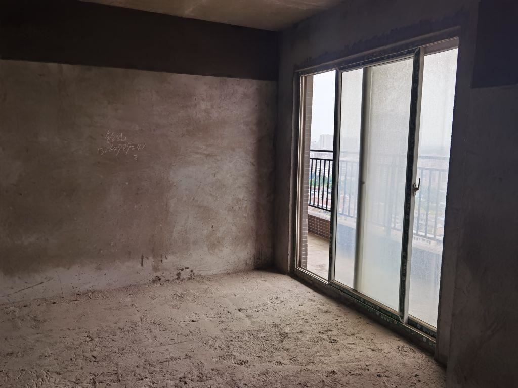 和合国际，证满二，129.5平，3房2厅2卫，南北双阳台电梯 好楼层户型方正景观好