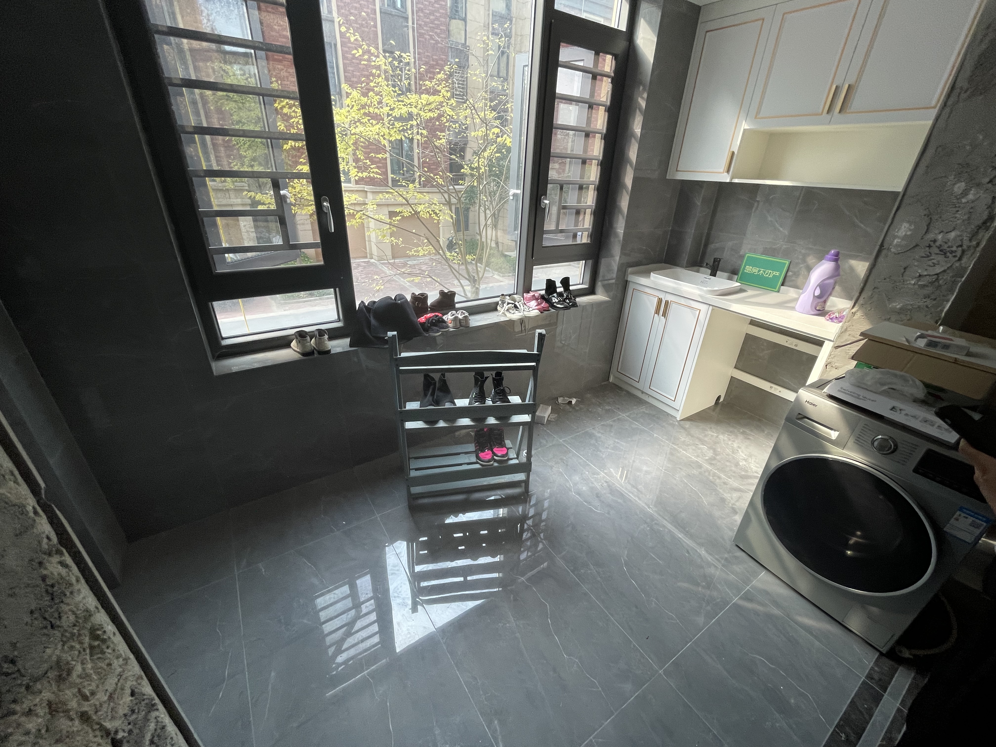 绿地华庭上下两层复式带花园全新装修 完工大阳台城西大盘好品质带供暖品牌