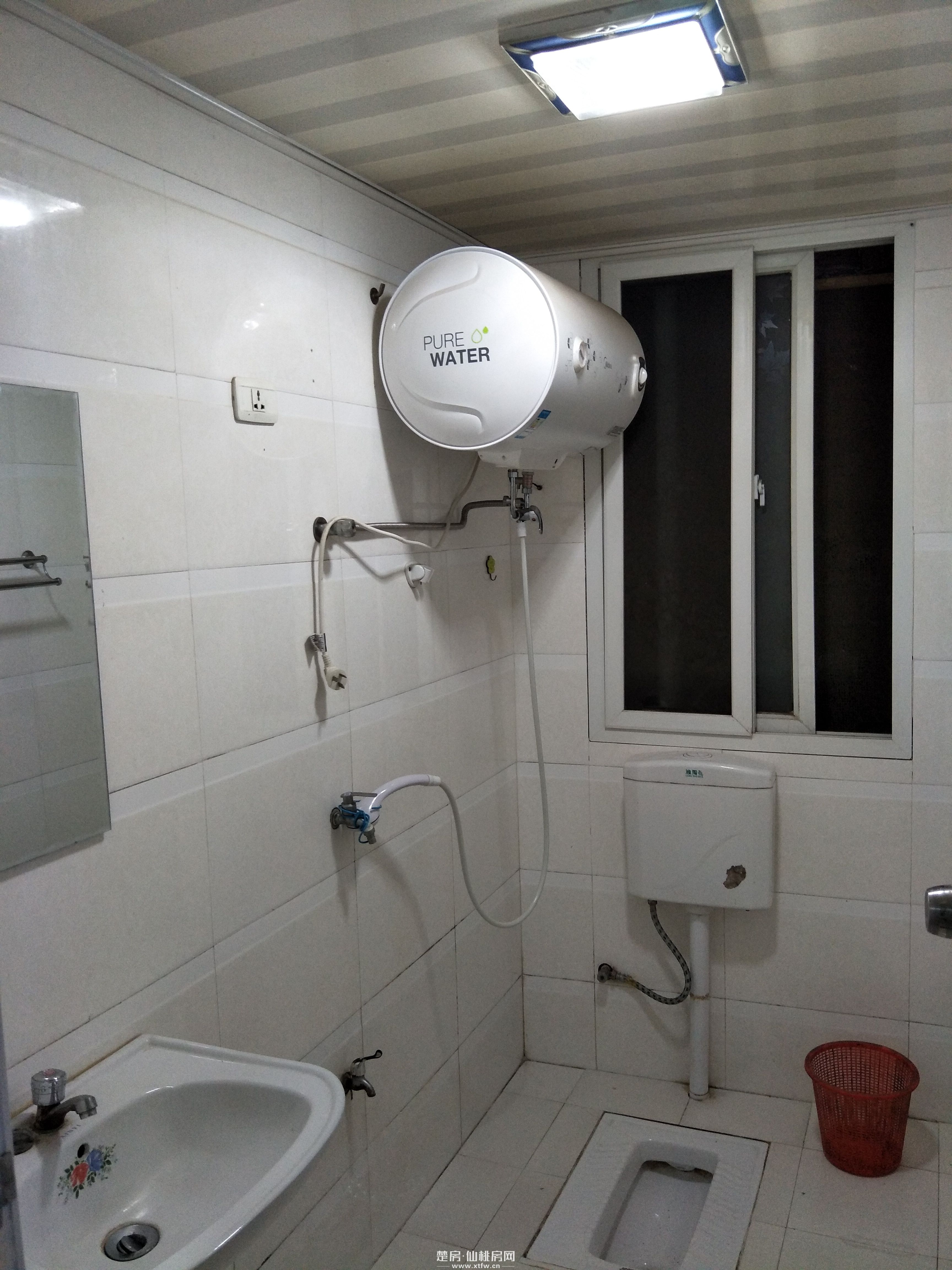 老三中附近出行便利