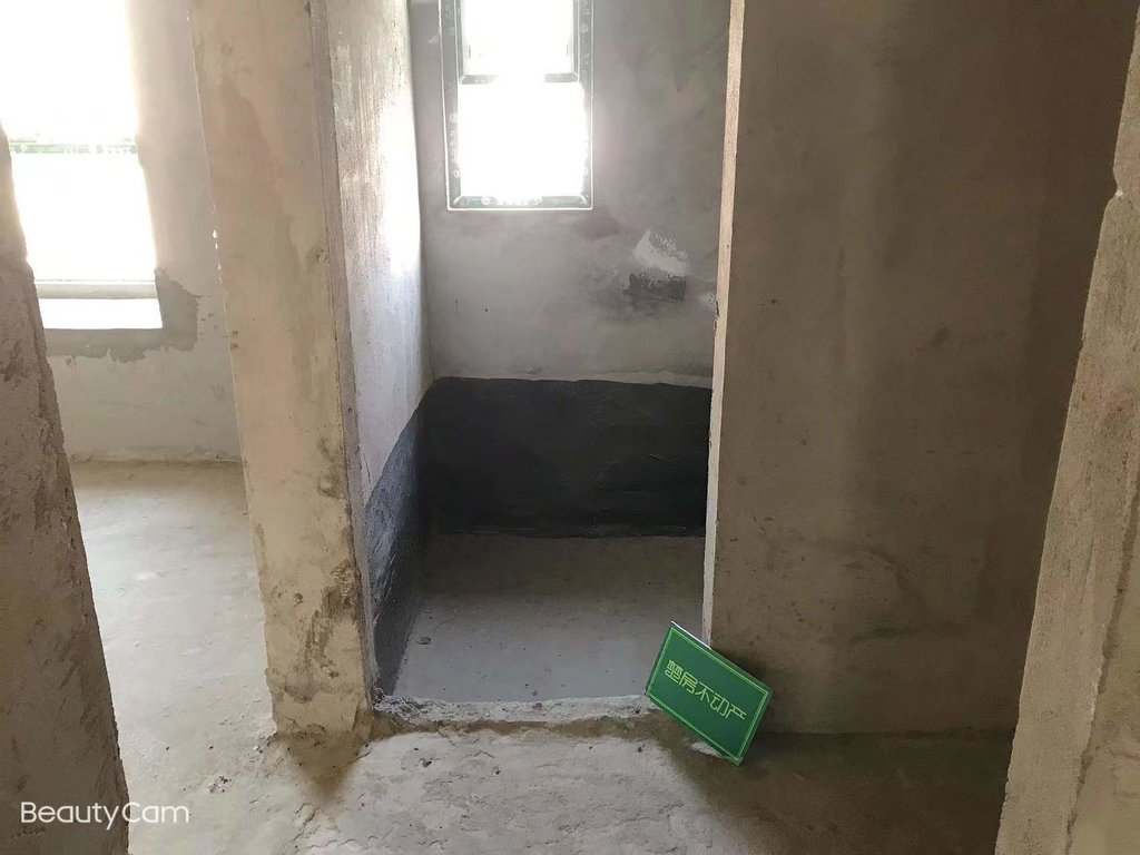 城南新区碧桂园旁清水湾还建房中间楼层诚意出售