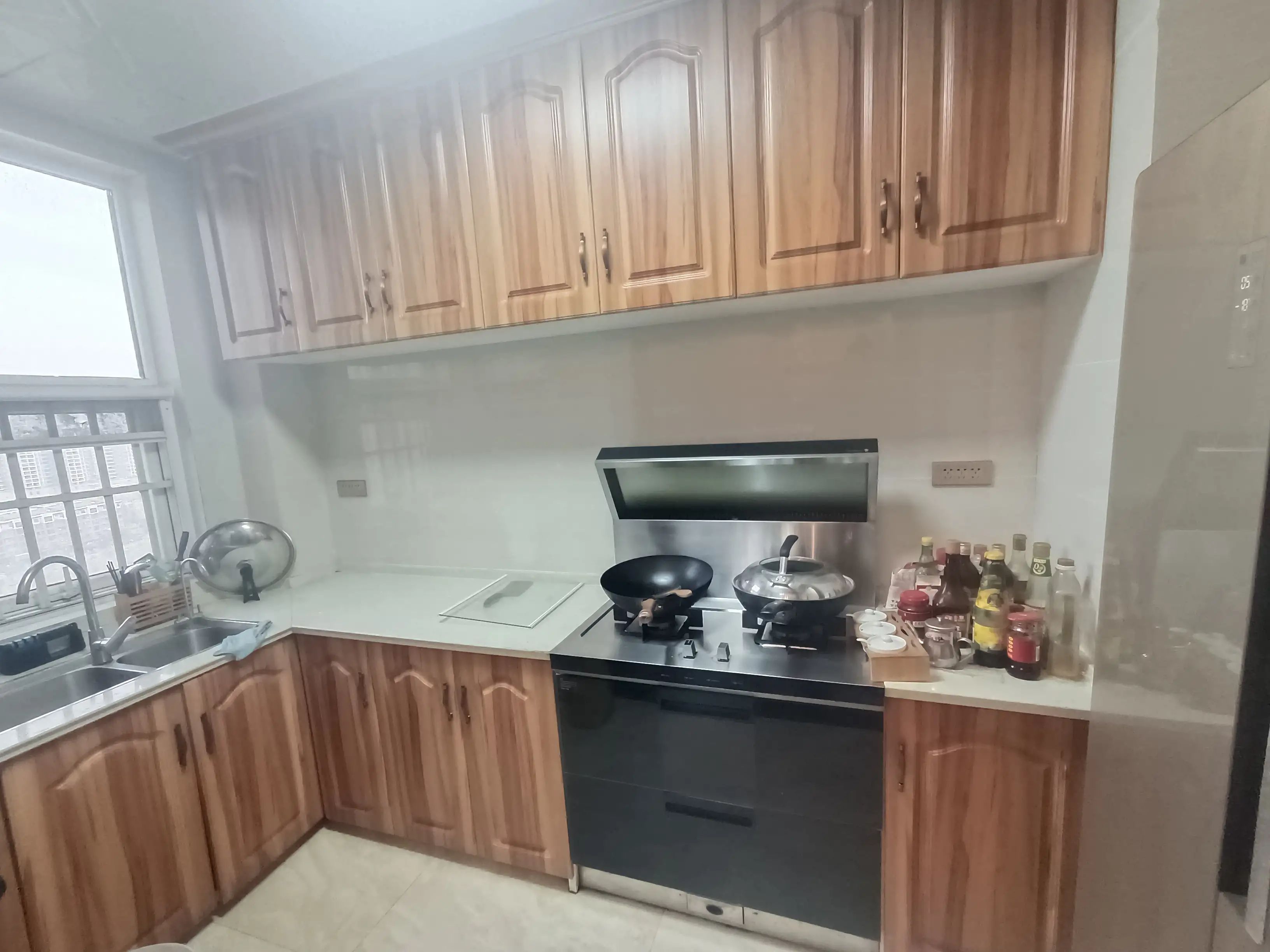 城南新三中旁，元泰精装大三房，中央空调，拎包入住