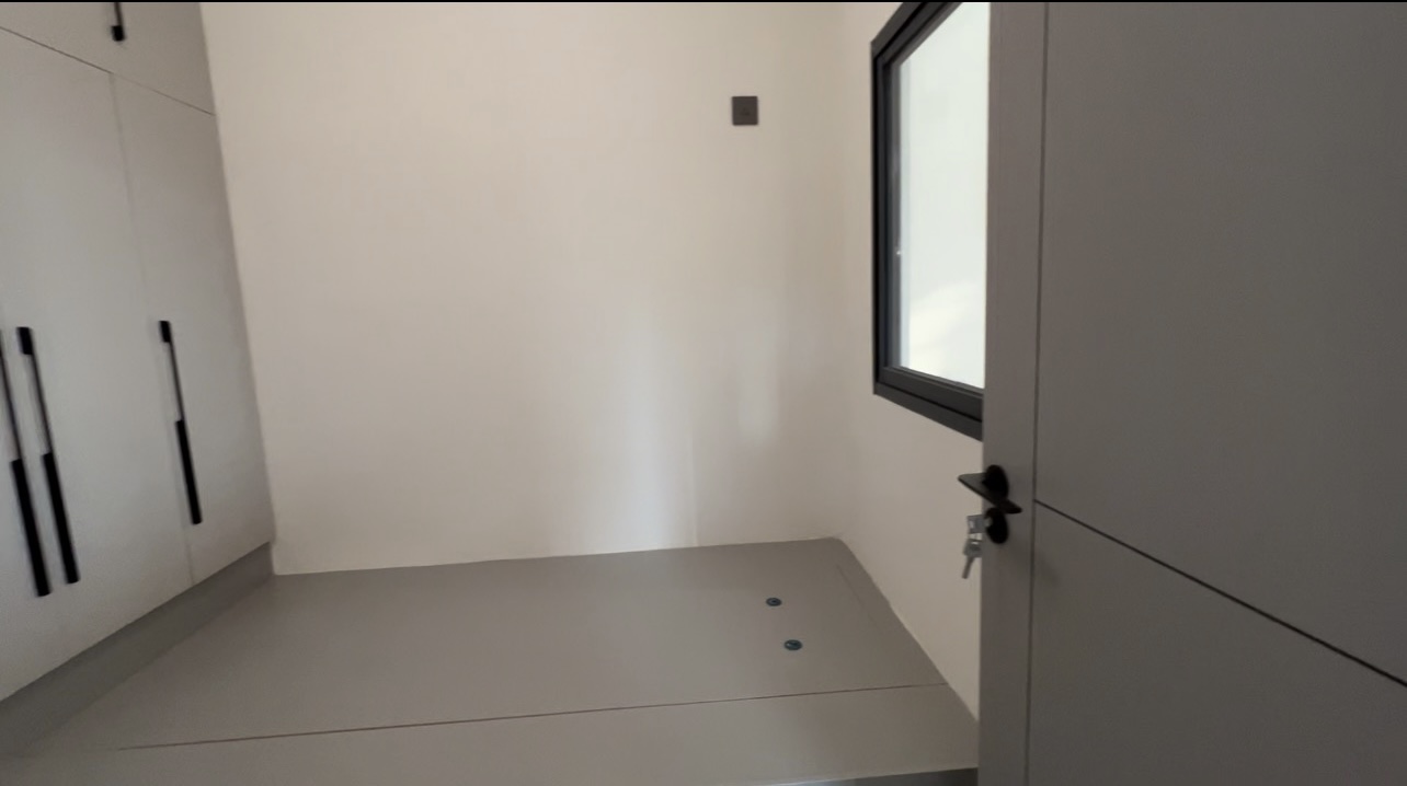 满庭春对面（紫润尚城），好楼层，小户型福利房，捡漏，兑口仙小，三中